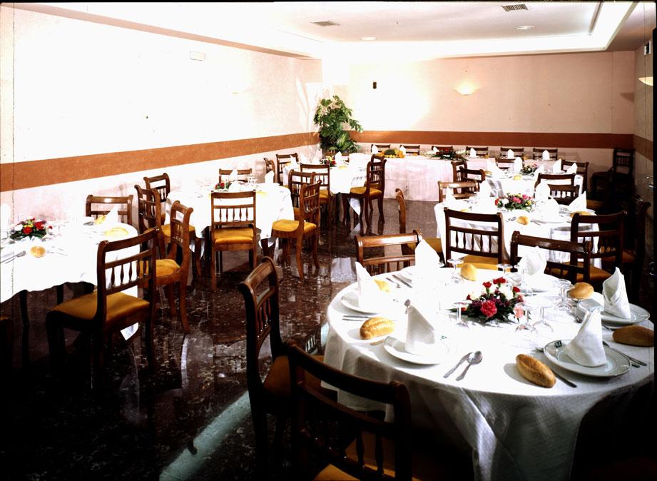 Hotel Conquistador Zaragoza Restaurant bilde
